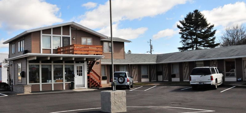 Budget Host Inn (Lake Antoine Motel) - Web Listing Photo